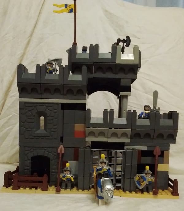 LEGO DUPLO Large Castle with 8 Knights