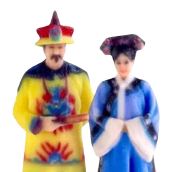 1/64 Emperor’s Concubine Figure – Desk Ornament by Tiny People Model for