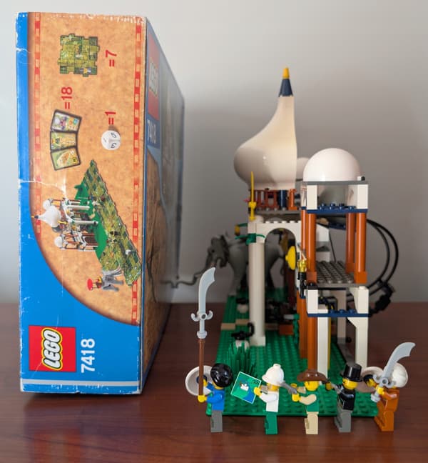 Lego 7418 Scorpion’s Palace with Box
