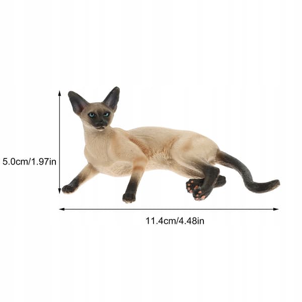A SMALL, REALISTIC CAT FIGURINE FOR INTERIORS