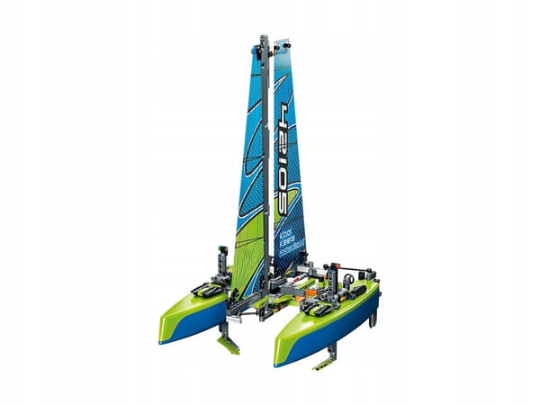 LEGO Technic – 42105 Catamaran – New
