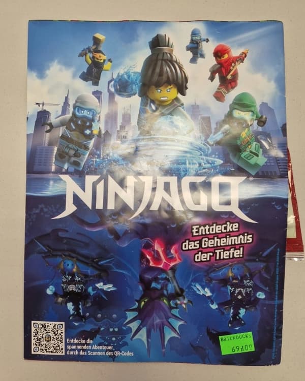 LEGO Ninjago 892177 Kai with a magazine