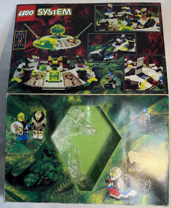 LEGO Set 6975 Alien Avenger UFO