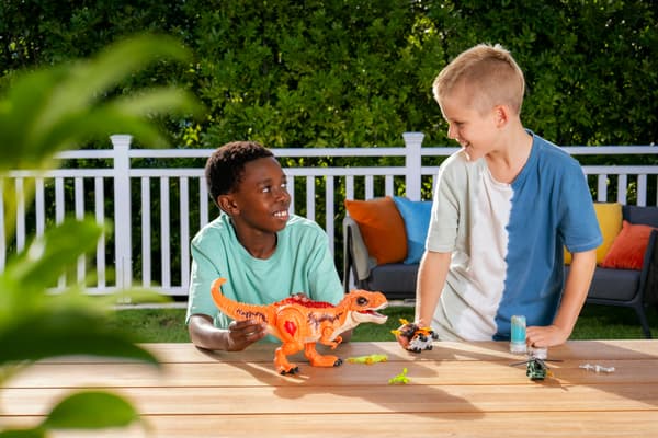 ZURU Robo Alive Interactive T-Rex Dinosaur Cage and Slime Egg