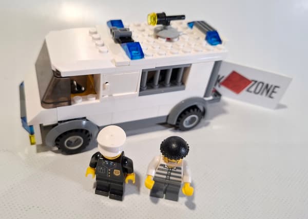 LEGO City: 7245 – Convoy