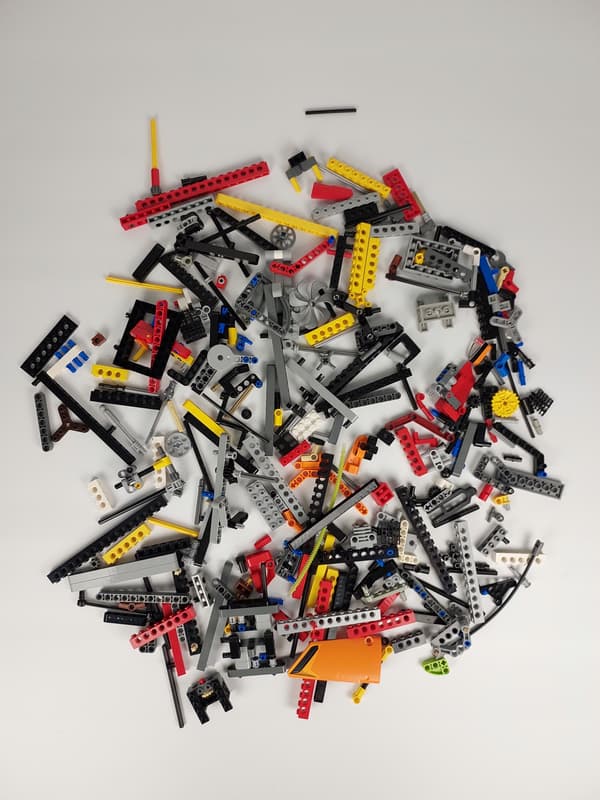 LEGO TECHNIC MIX BRICKS. A whole host of ideas! Sorted, Genuine, 0.5kg