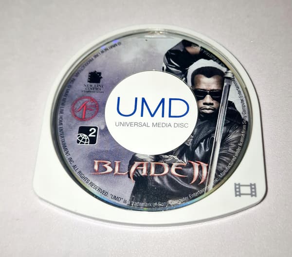 Blade II Sony PSP UMD VIDEO DISC +DB