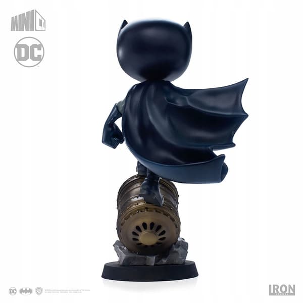 Batman collector’s figurine