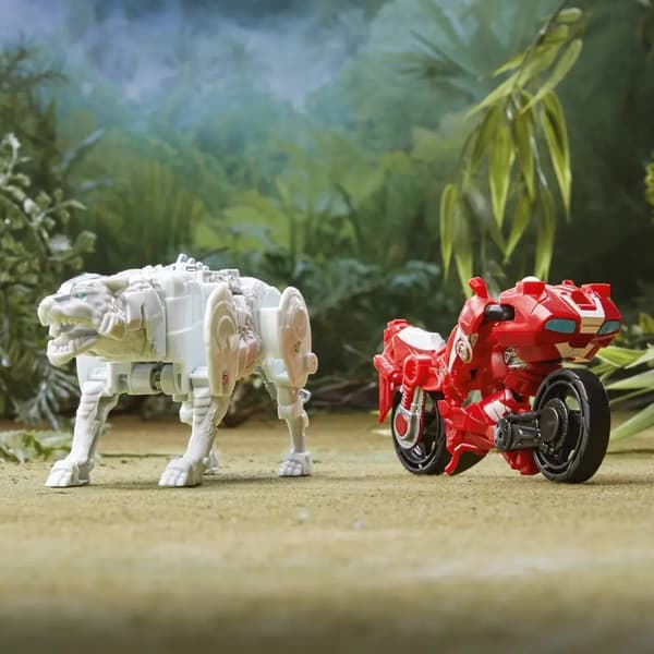 2 TRANSFORMERS BEAST ALLIANCE figures: ARCEE & SILVERFANG F4618