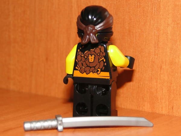 NEW LEGO Ninjago Minifigure – COLE – Spinjitzu – njo408