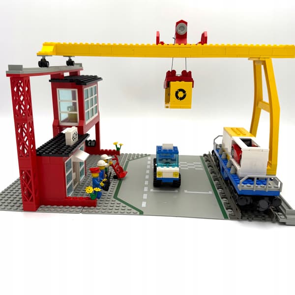 Lego Train 9v 4555 – Cargo Station