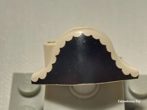 LEGO Admiral’s Cap 2528pb02