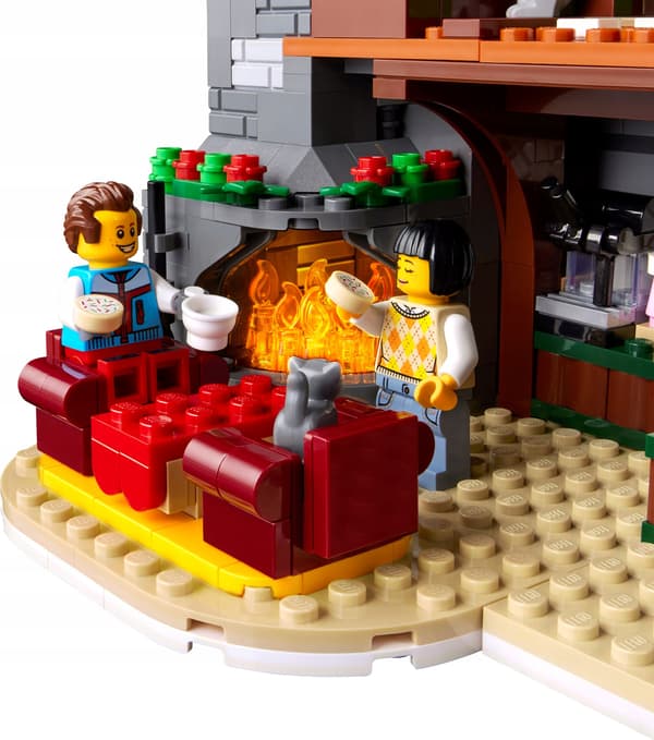 LEGO set 10325 Mountain Cabin, 1,517 pieces