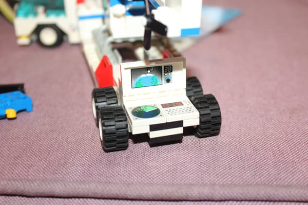 LEGO CITY TOWN 6336 INSTRUCTIONS: Launch Response Unit – A UNIQUE SET