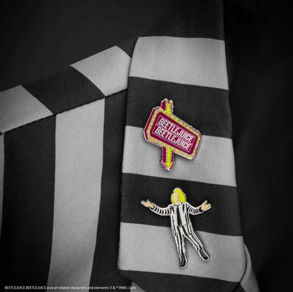 Set of 2 badges, Beetlejuice