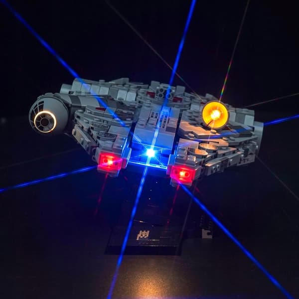 Millennium Falcon LED Lighting Set – a lighting accessory for building blocks