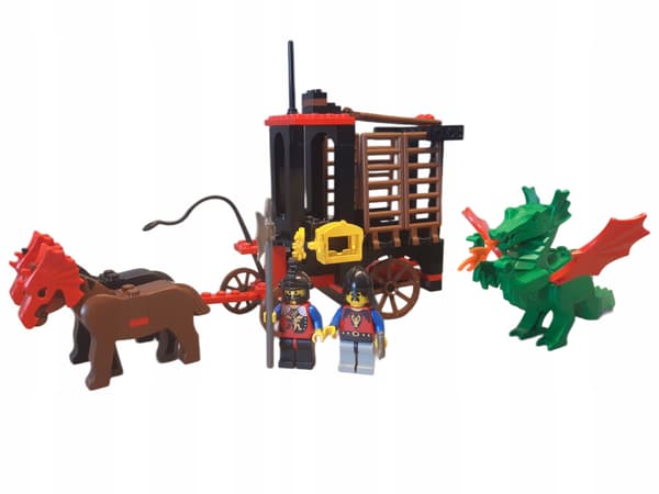 LEGO Castle 6056 Dragon Wagon