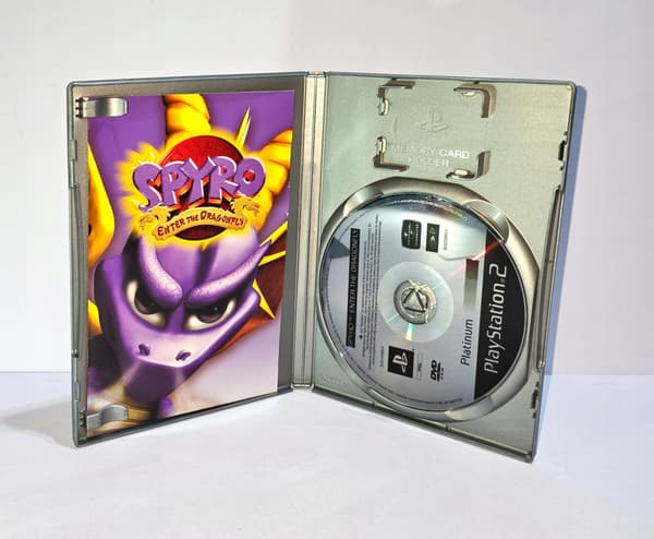 SPYRO ENTER THE DRAGONFLY PlayStation 2 (PS2) boxed version
