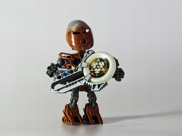 LEGO Bionicle 8610 Matoran Ahkmou – Second-hand Bricks – Robot Set – Complete Set
