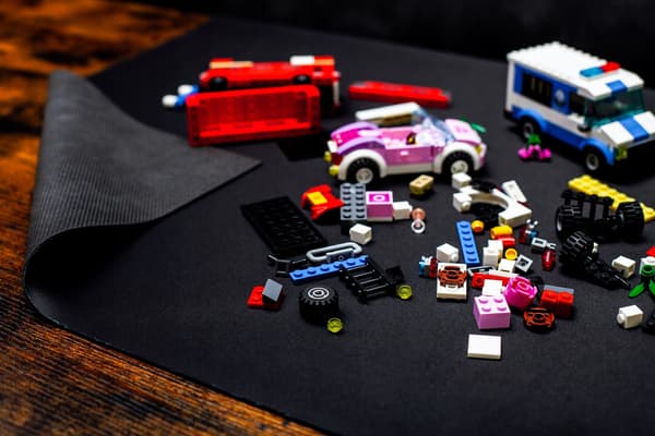 UNIVERSAL RUBBER MAT, 120 X 80 CM, DESIGNED FOR LEGO BRICKS