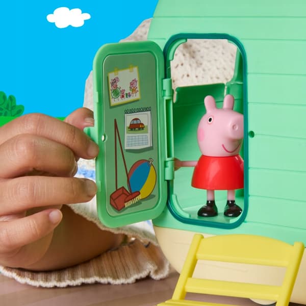 Peppa Pig: The Three Little Pigs Caravan – 3 Figures by Hasbro