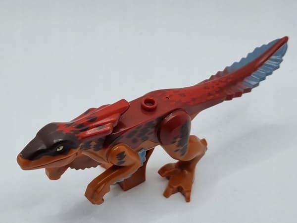 LEGO 76951 Jurassic World DINOSAUR PYRORAPTOR minifigure pyroraptor01