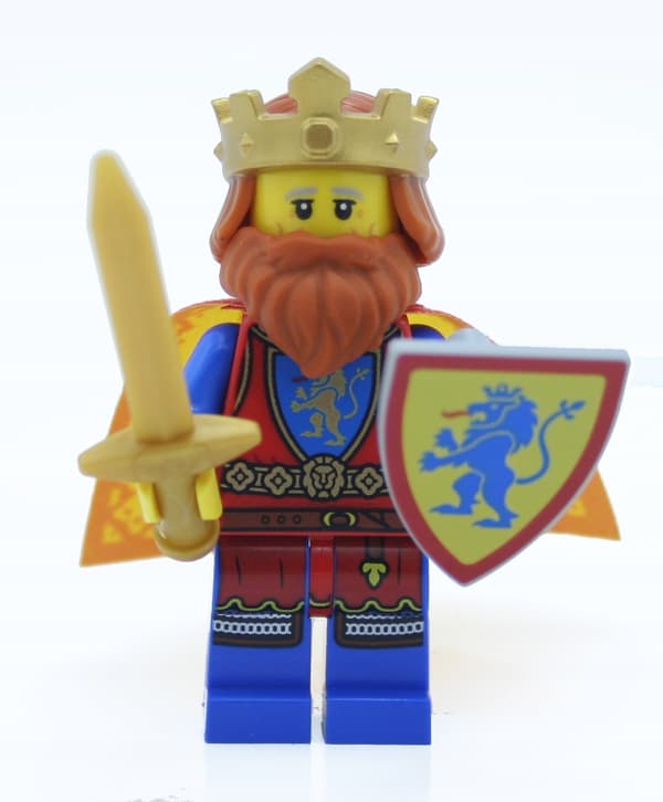 LEGO Castle: Knight King with Lion Crest Cape – Figures
