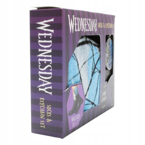 Wednesday – Gift set: key ring and socks