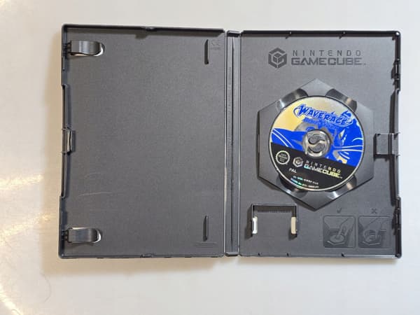 WAVE RACE BLUE STORM GAMECUBE