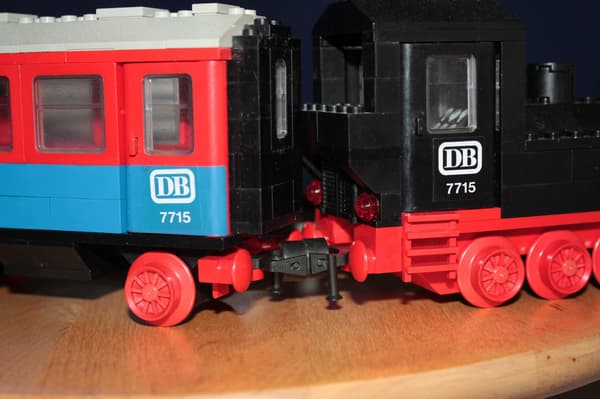 Lego Train 4.5V 7715 Passenger Train