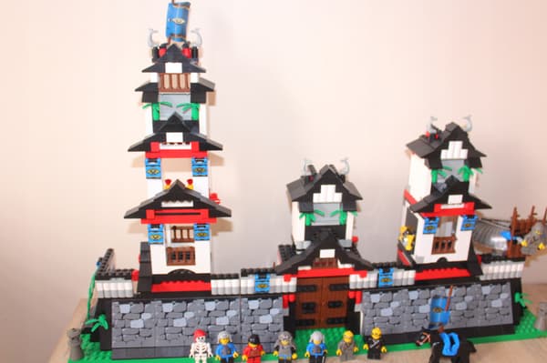 LEGO CASTLE NINJA 6093 Flying Ninja’s Fortress SET