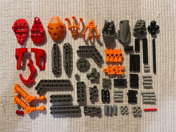 Lego BIONICLE Master Builder Set (10023)