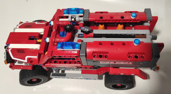 LEGO Technic: 42075 – Emergency Response Vehicle