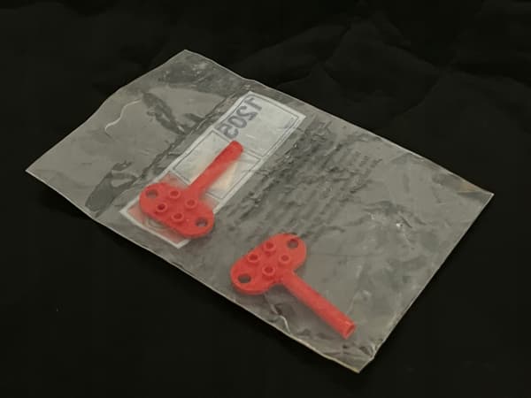 1205 LEGO Engine Key