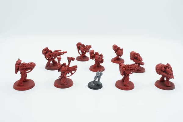 Warhammer 40k Space Marines Devastator Squad – set of 9 plastic miniatures