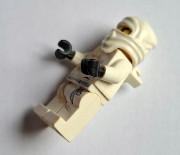 LEGO Ninjago: 2260 – The Ice Dragon’s Attack