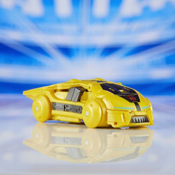 Hasbro Transformers One Bumblebee (B-127) figurine, 12.5 cm