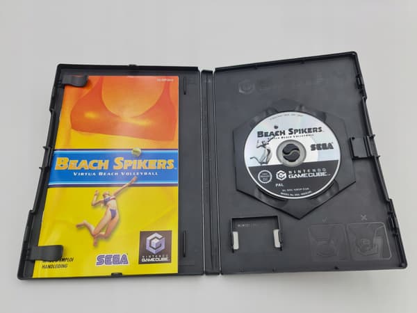 NINTENDO GAMECUBE BEACH SPIKERS VIRTUA BEACH VOLLEYBALL
