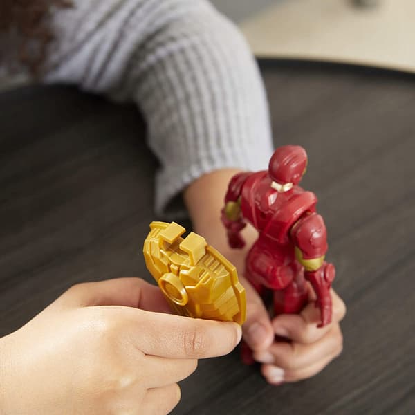 MARVEL AVENGERS IRON MAN MECH STRIKE FIGURE