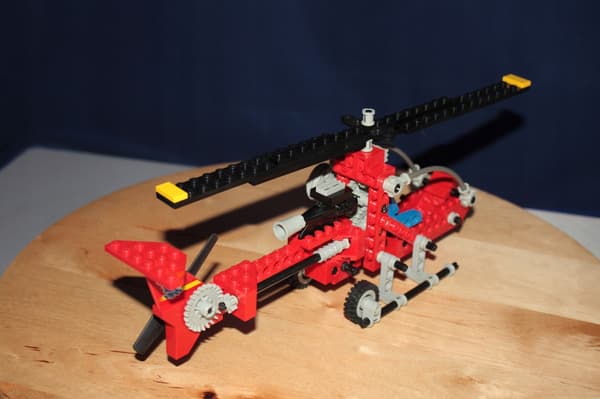 Lego Technic 8812 Hawk II Helicopter