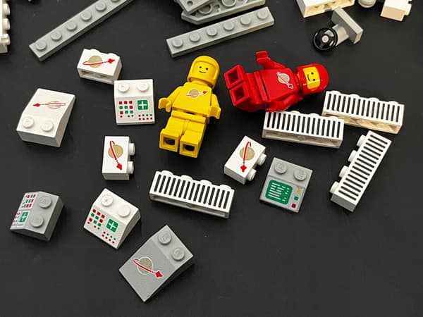 1593 LEGO Super Model