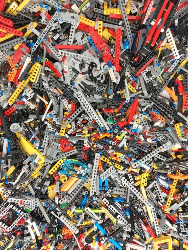 LEGO TECHNIC MIX BRICKS. A whole host of ideas! Sorted, Genuine, 0.5kg
