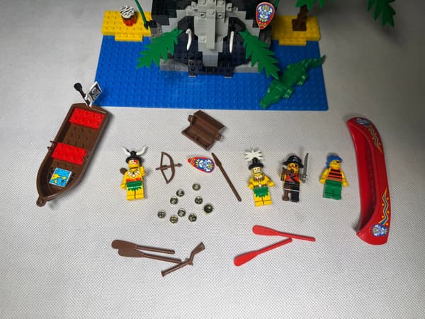 LEGO Pirates 6264 Forbidden Cove