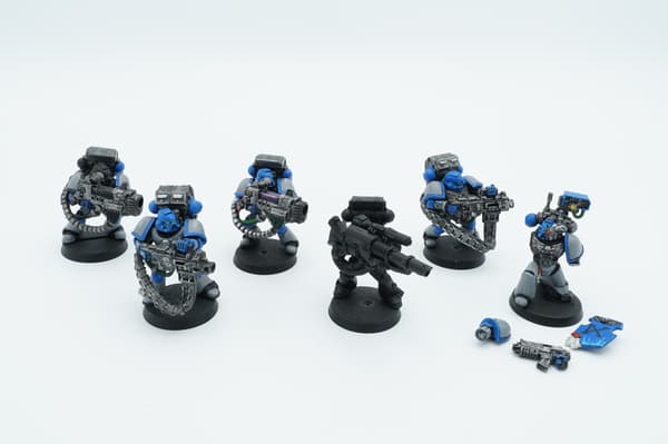 Warhammer 40k Space Marines Devastator Squad – set of 6 plastic miniatures