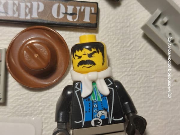 LEGO 6790 Bandit's Wheelgun