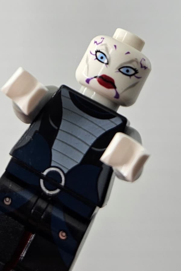 Lego Star Wars minifigure sw0318 Asajj Ventress DEFECT /