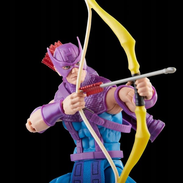 Hasbro Marvel Avengers Legends Hawkeye with Sky-Cycle figure, 15 cm