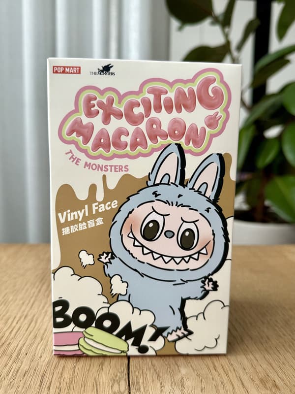 ORIGINAL LABUBU POP MART Exciting Macaron Chestnut Cocoa Secret - keyring