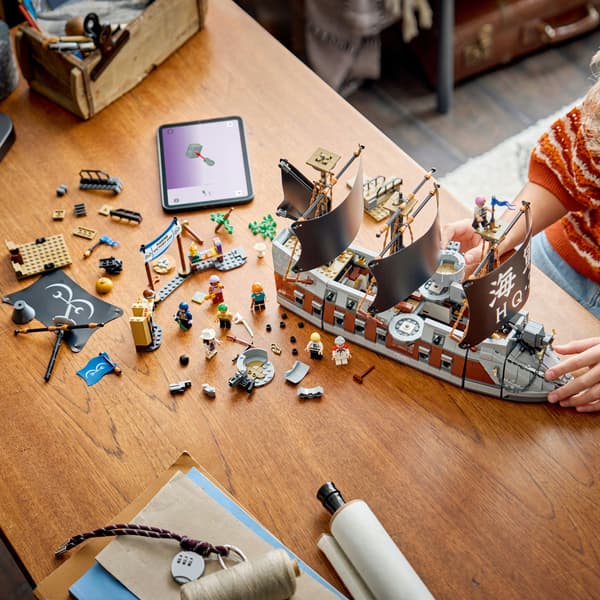 LEGO ONE PIECE 75646 Garp’s Ship