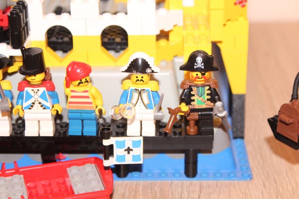 LEGO PIRATES ISLANDERS 6276-3 with INSTRUCTIONS: Eldorado Fortress SET